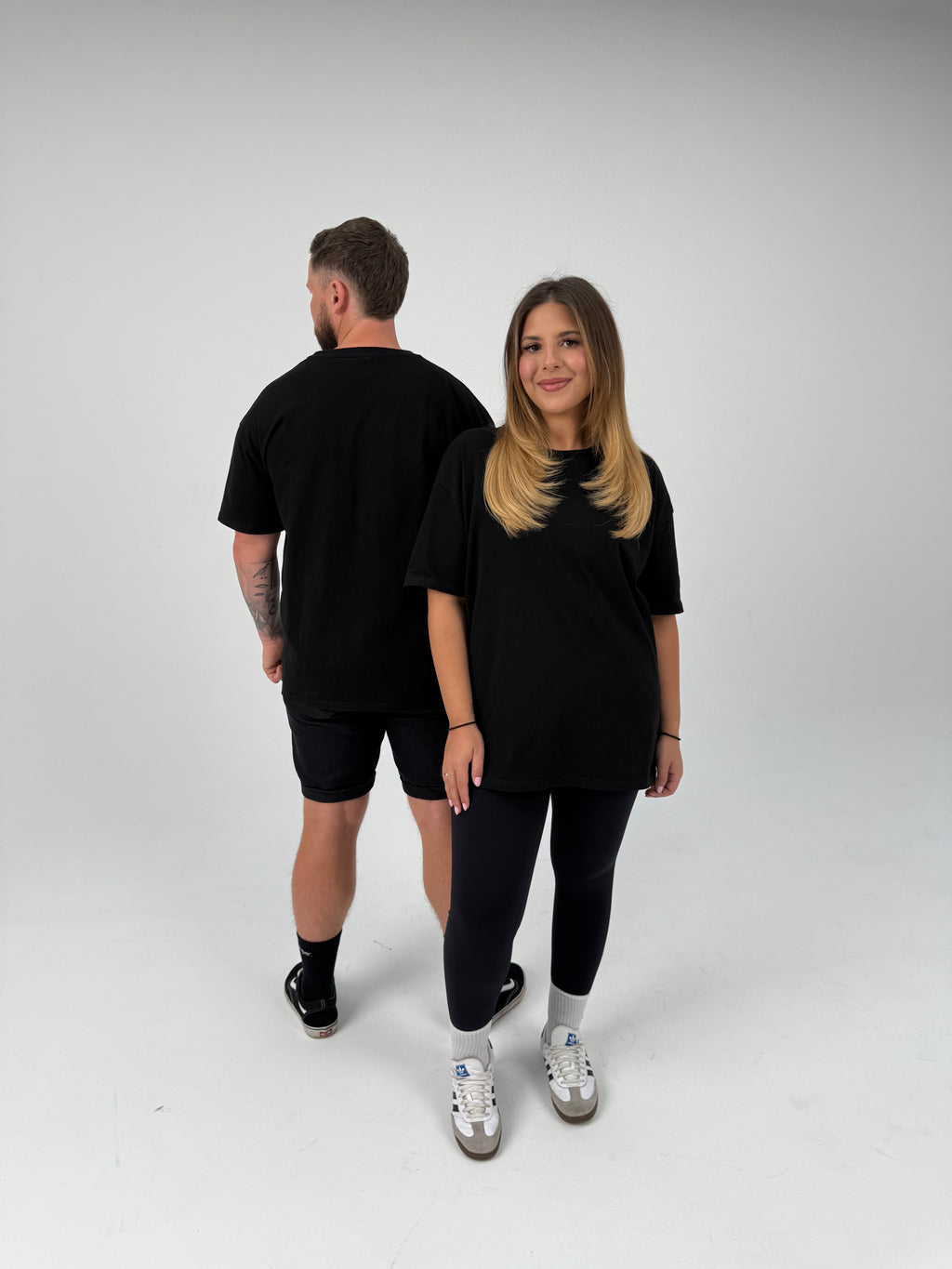 Oversized T-Shirt - Black