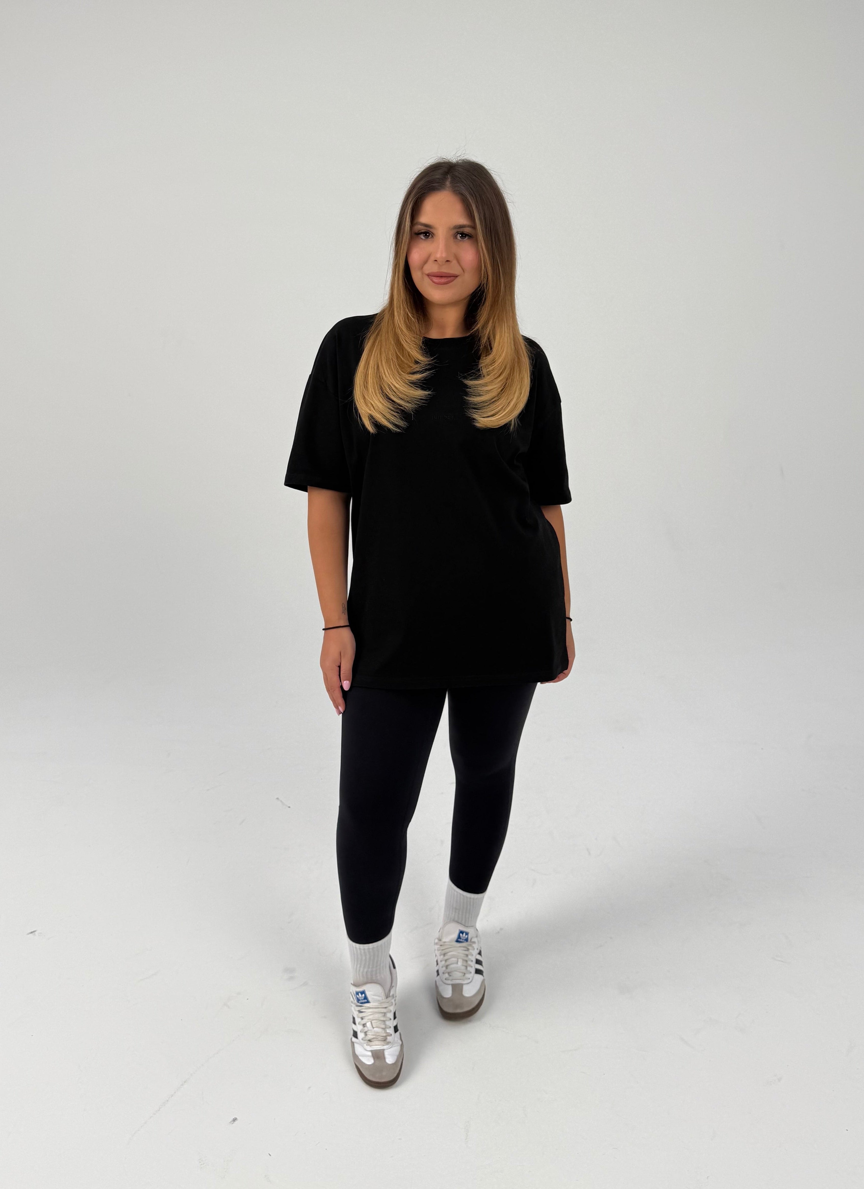 Oversized T-Shirt - Black